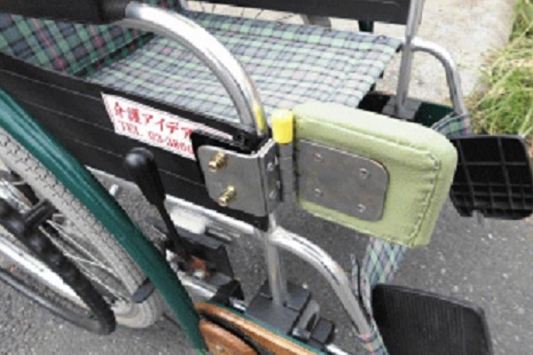 片麻痺者用車椅子膝パッド